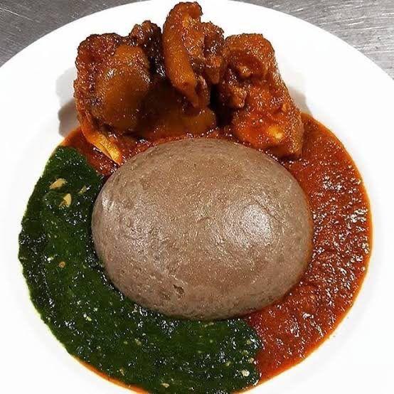 Tot noir sauce gombo 1